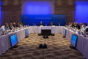 DOM 7154 UEFA EXCO MLT 2015       